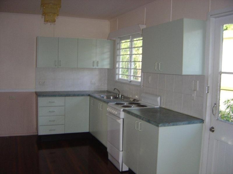 170 Charles Street, Cranbrook QLD 4814