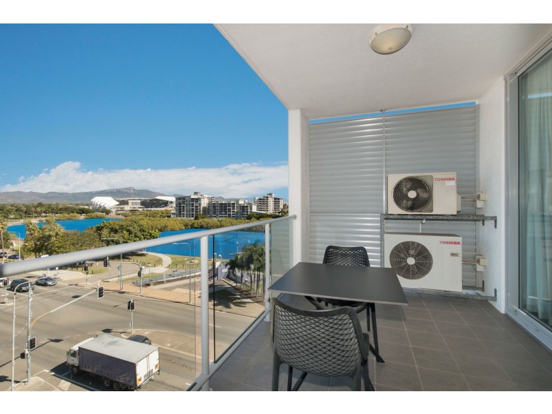 611/2 Dibbs Street, South Townsville QLD 4810