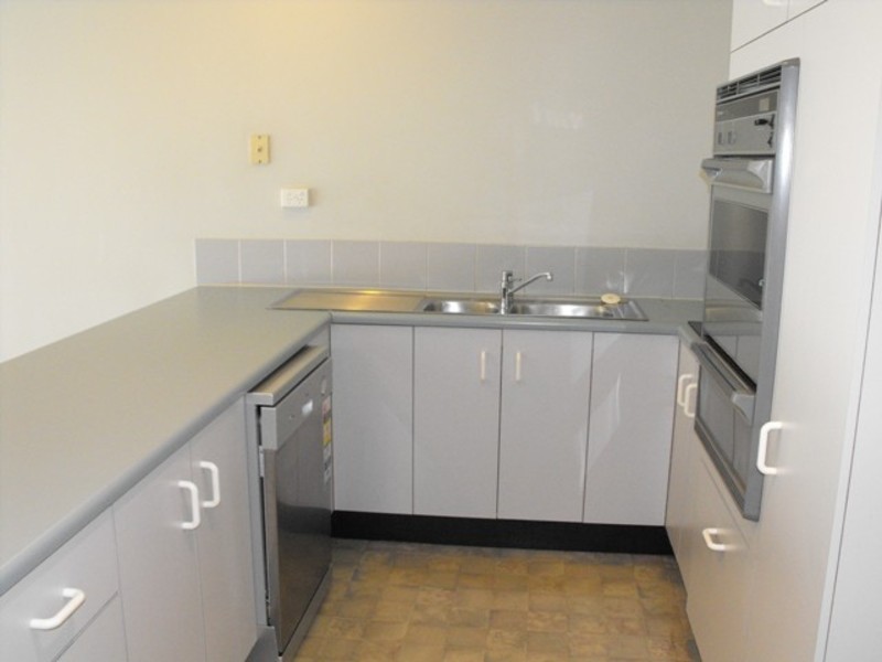 8/15-17 Tyack Street, Rosslea QLD 4812