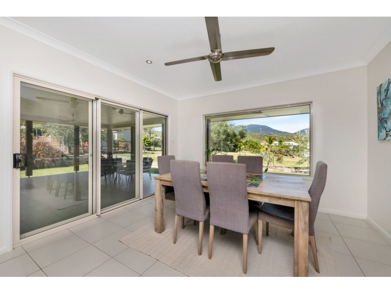319-325 Williams Road, Alligator Creek QLD 4816