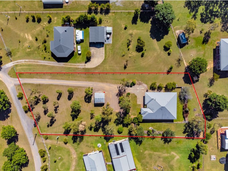 319-325 Williams Road, Alligator Creek QLD 4816