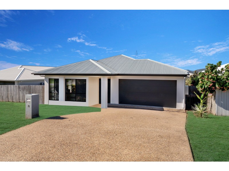 10 Holbourne Street, Bushland Beach QLD 4818