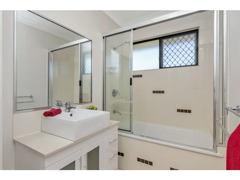 12 Redgate Street, Deeragun QLD 4818