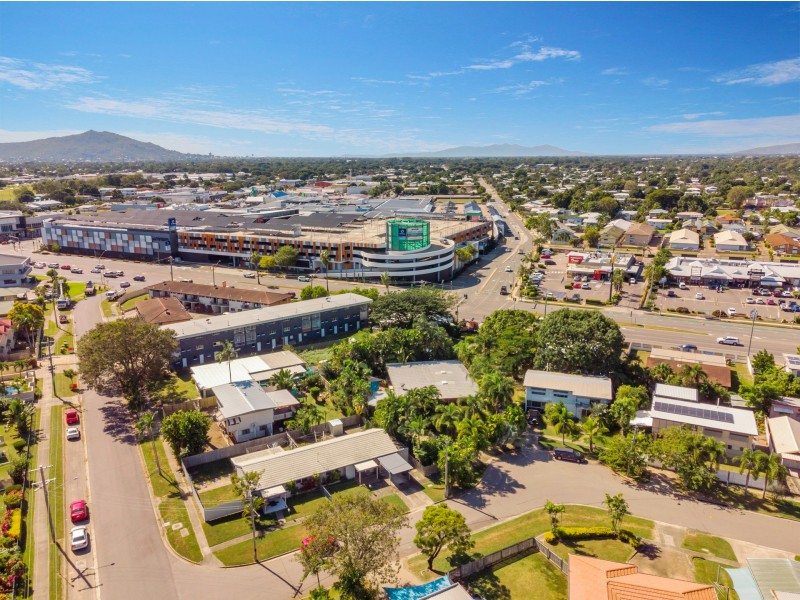 2/2 Wandella Crescent, Cranbrook QLD 4814