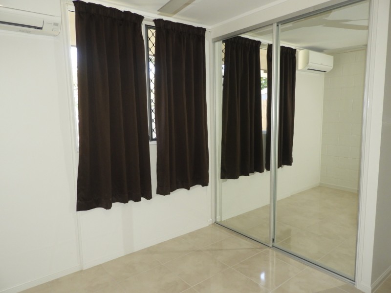 2/2 Wandella Crescent, Cranbrook QLD 4814