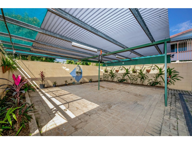 10 Aloomba Crescent, Cranbrook QLD 4814