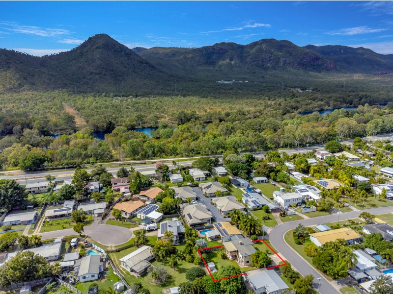 5 Ryrie Crescent, Rasmussen QLD 4815