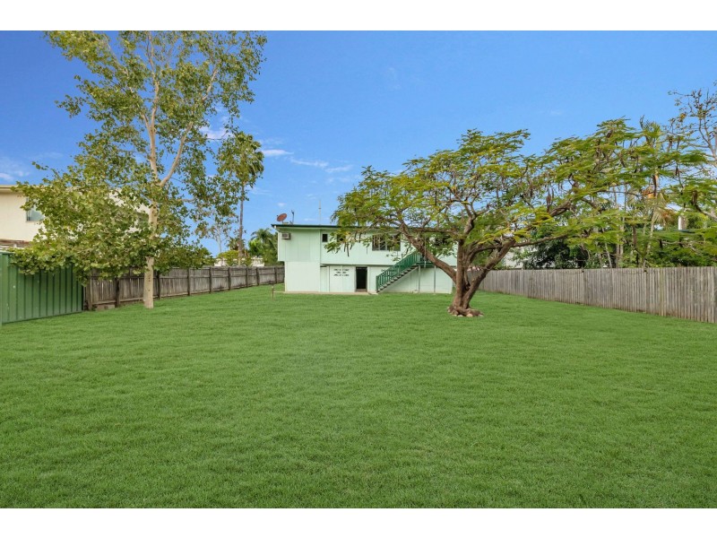 34 Renecol Avenue, Rasmussen QLD 4815