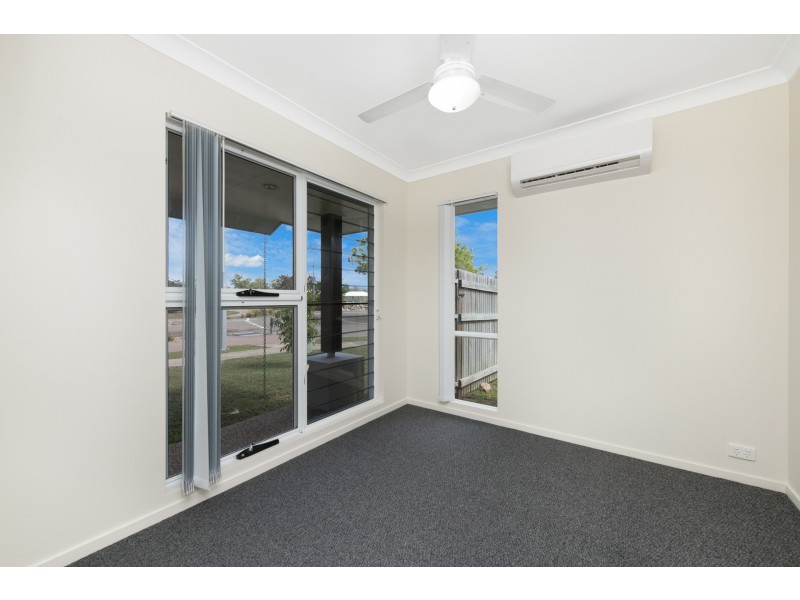 28 Riverparks Boulevard, Kelso QLD 4815