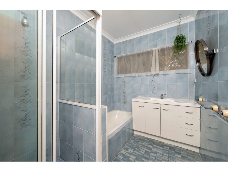 36 Mount Elliott Drive, Alligator Creek QLD 4816