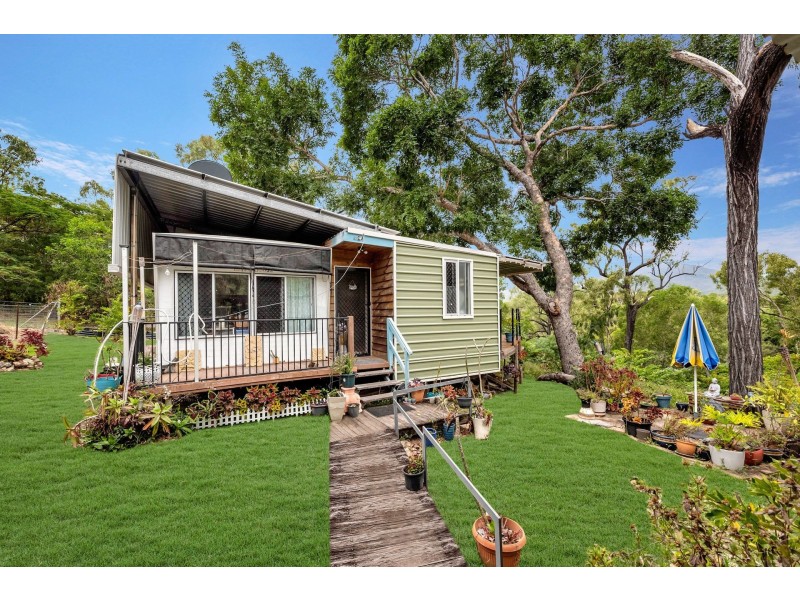 36 Mount Elliott Drive, Alligator Creek QLD 4816