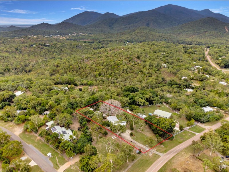 36 Mount Elliott Drive, Alligator Creek QLD 4816