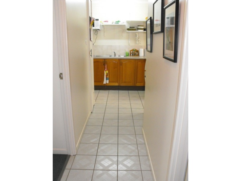 4/37 Ralston Street, West End QLD 4810