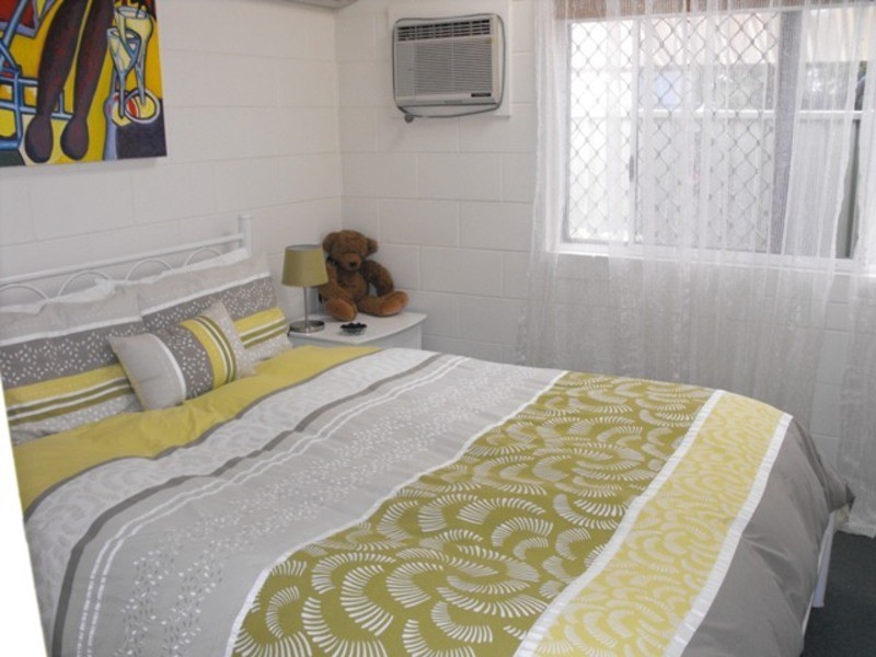 4/37 Ralston Street, West End QLD 4810