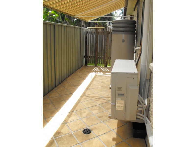 4/37 Ralston Street, West End QLD 4810