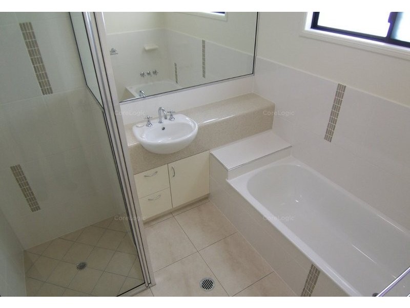 2 Biscayne Street, Burdell QLD 4818