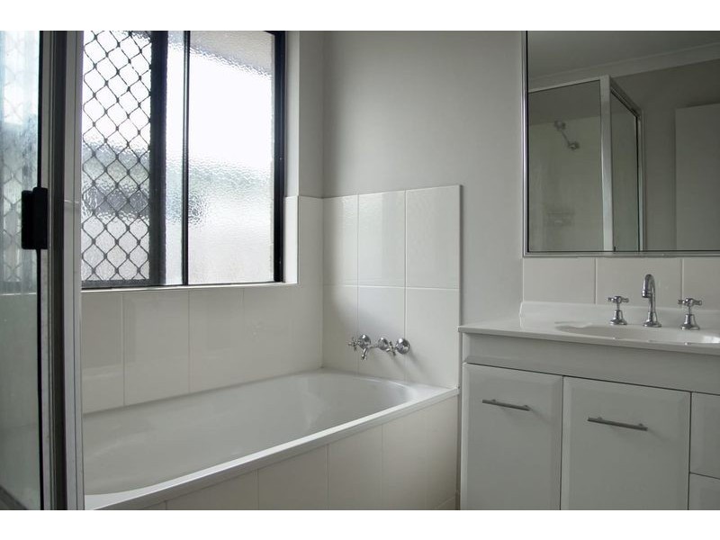 4 Elford Place, Mount Louisa QLD 4814