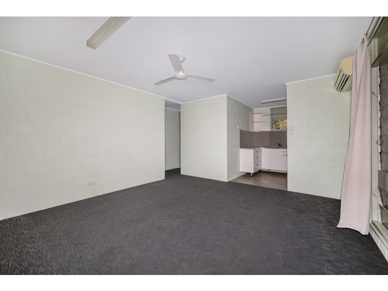 305 Stuart Drive, Wulguru QLD 4811