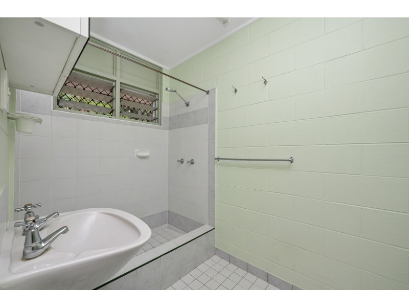 305 Stuart Drive, Wulguru QLD 4811