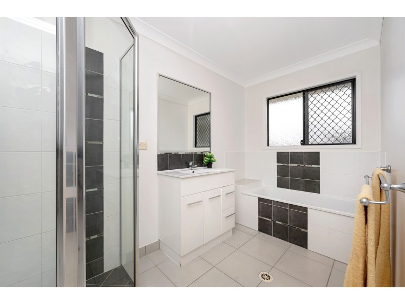 13 Lansing Street, Mount Louisa QLD 4814