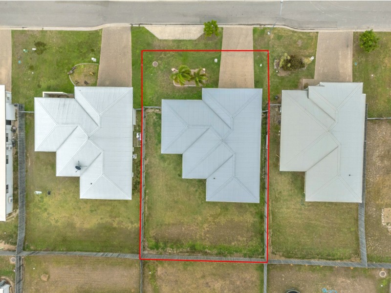 13 Lansing Street, Mount Louisa QLD 4814