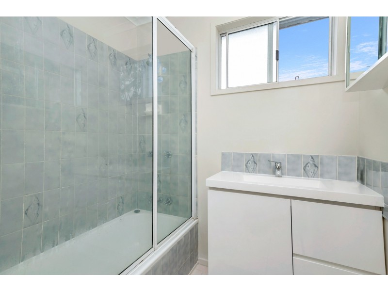 10 Alan John Street, Kelso QLD 4815