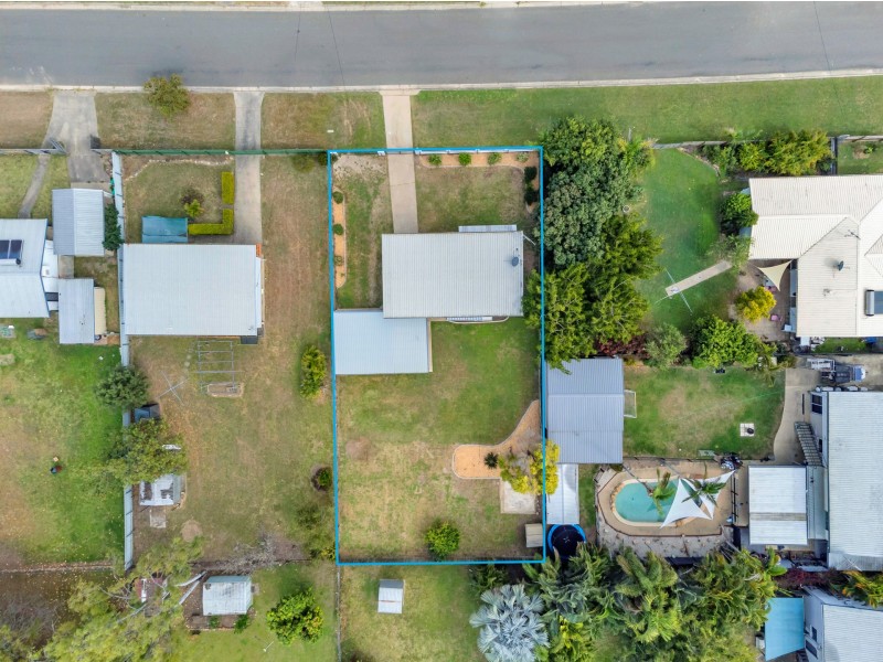 10 Alan John Street, Kelso QLD 4815