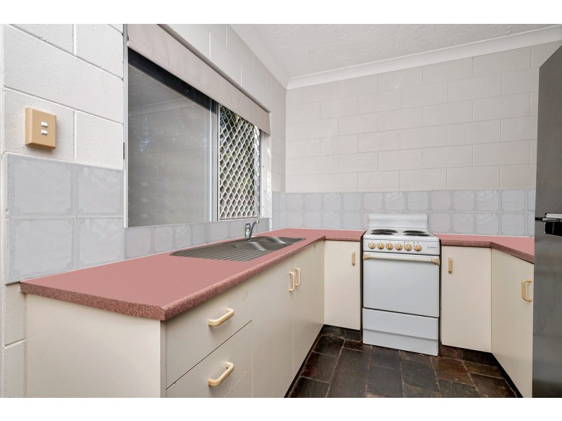 17/36-38 Henry Street, West End QLD 4810