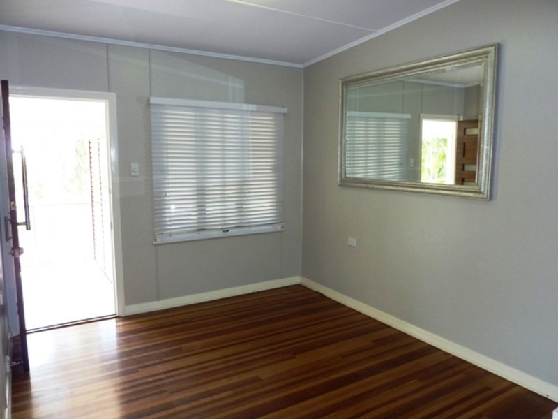 1/3 Falcon Street, Rowes Bay QLD 4810