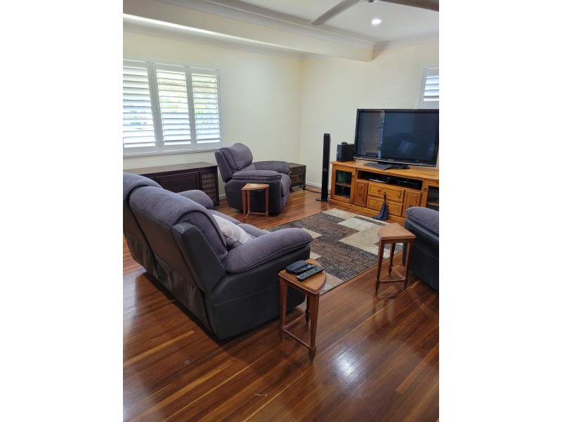 198 Charles Street, Cranbrook QLD 4814