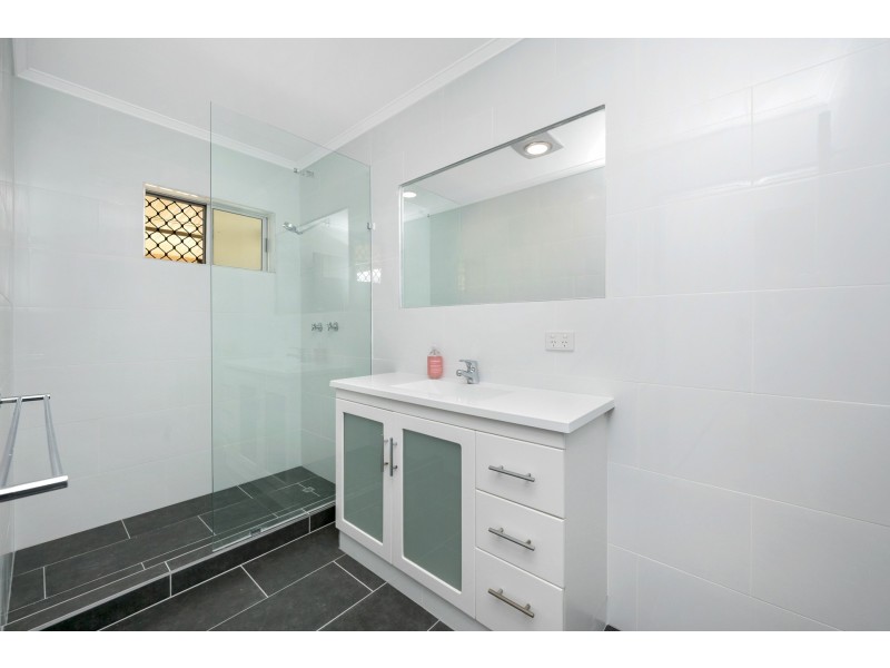 16 Bulloo Street, Wulguru QLD 4811