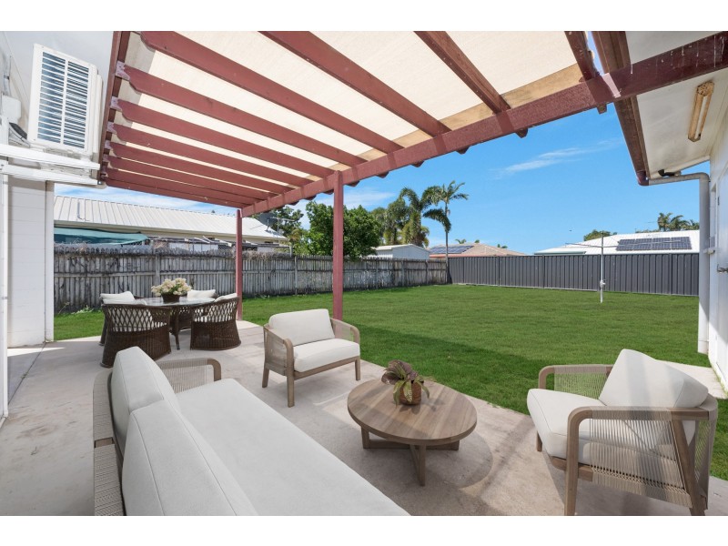 3 Dalkeith Crescent, Mount Louisa QLD 4814