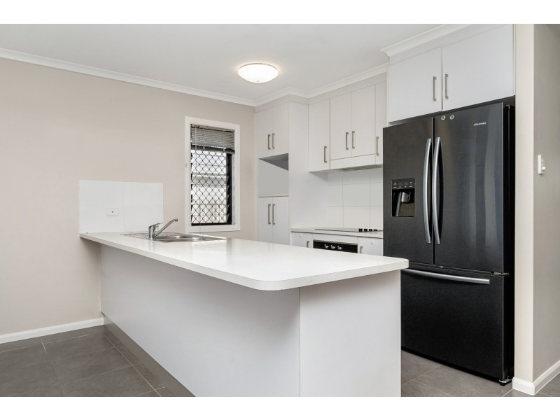 3 Smugglers Cove, Mount Low QLD 4818