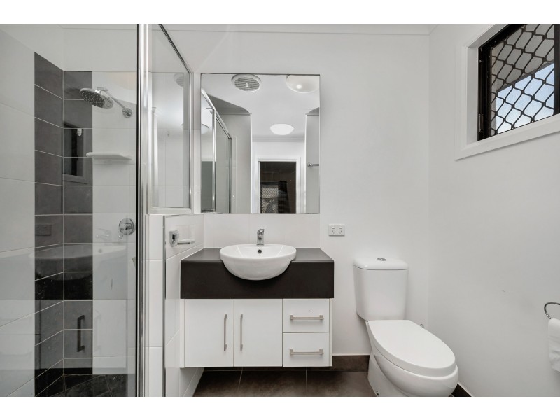 3 Smugglers Cove, Mount Low QLD 4818