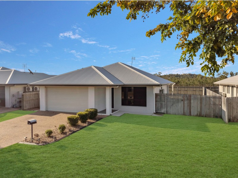 3 Smugglers Cove, Mount Low QLD 4818