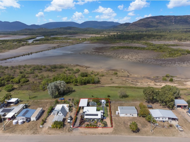 192 Pavia Drive, Nome QLD 4816