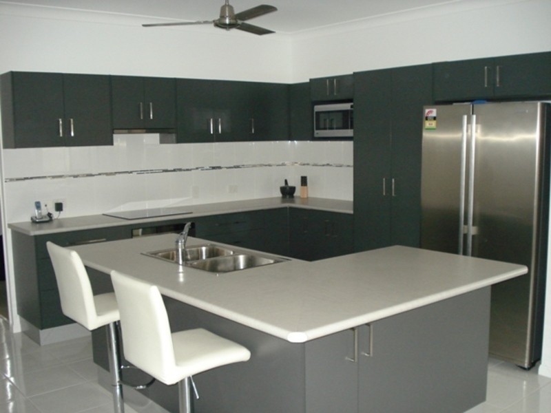 3 Redgum Court, Mount Louisa QLD 4814