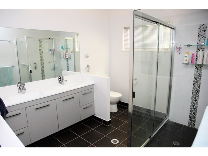 3 Redgum Court, Mount Louisa QLD 4814