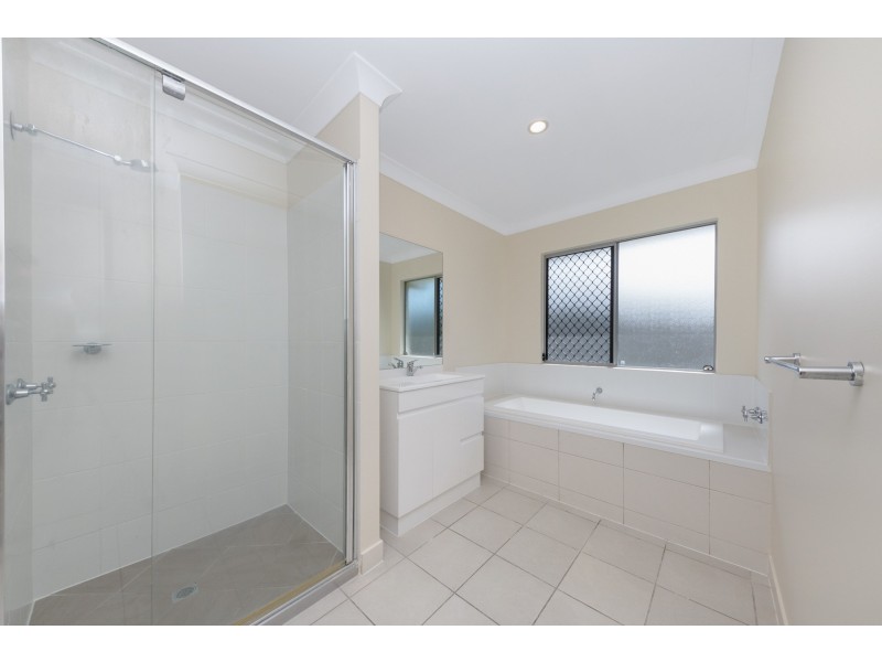 18 Yarra Crescent, Kelso QLD 4815