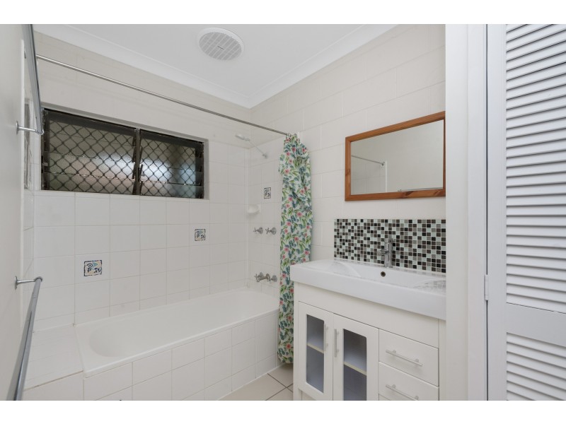 1 Pingel Court, Cranbrook QLD 4814