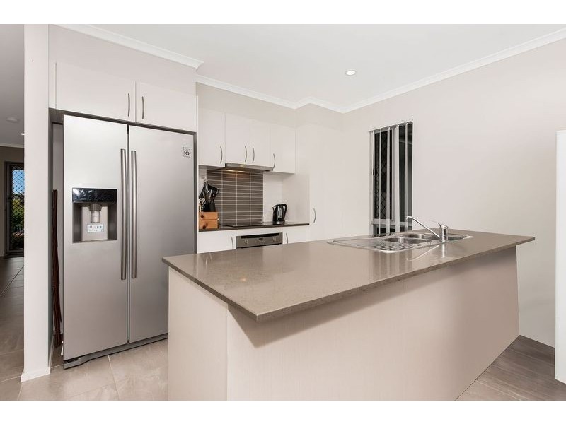 4 Warrill Place, Kelso QLD 4815