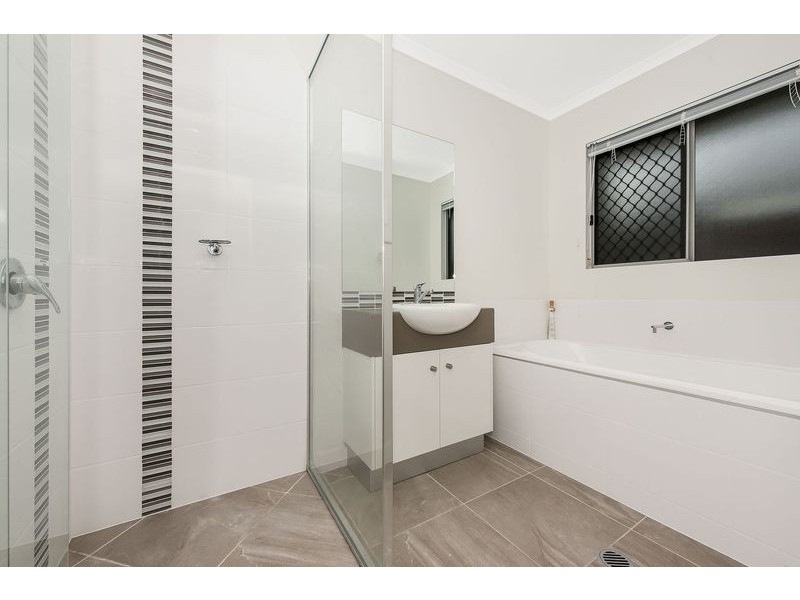 4 Warrill Place, Kelso QLD 4815