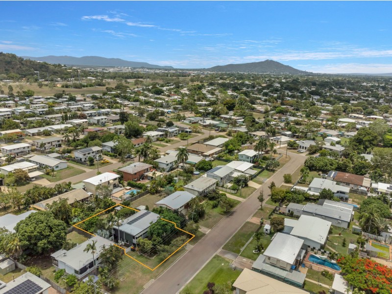 14 Hall Street, Kirwan QLD 4817