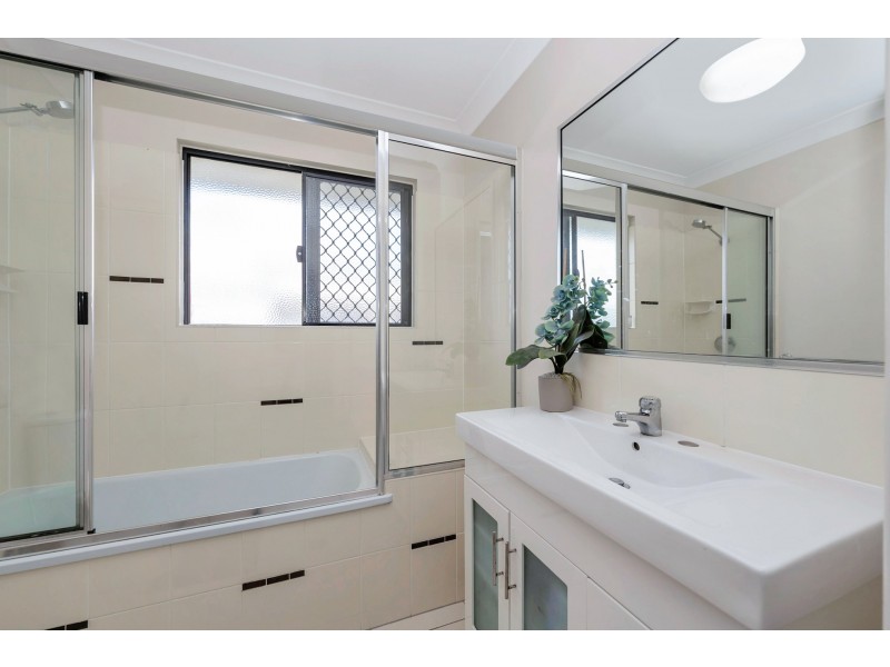 8 Murrindindi Way, Deeragun QLD 4818