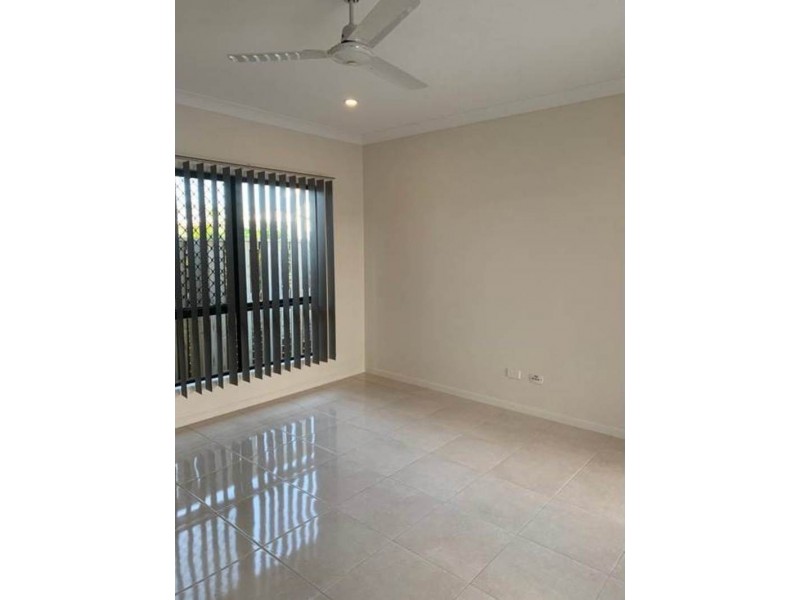 76 Riveredge Boulevard, Oonoonba QLD 4811