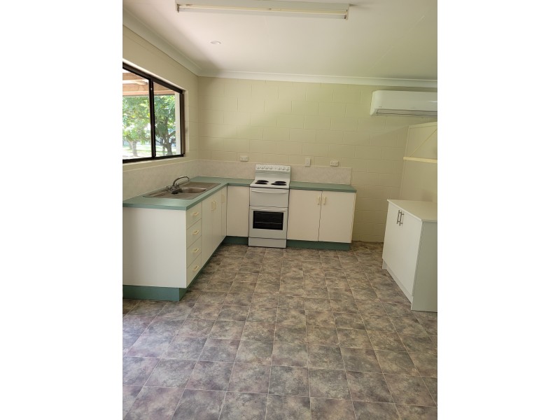 9 Lorne Court, Bluewater QLD 4818