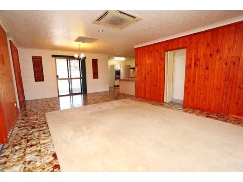 32 Kulgun Crescent, Kelso QLD 4815