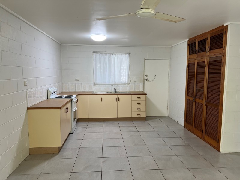 2/52 Douglas Street, Garbutt QLD 4814