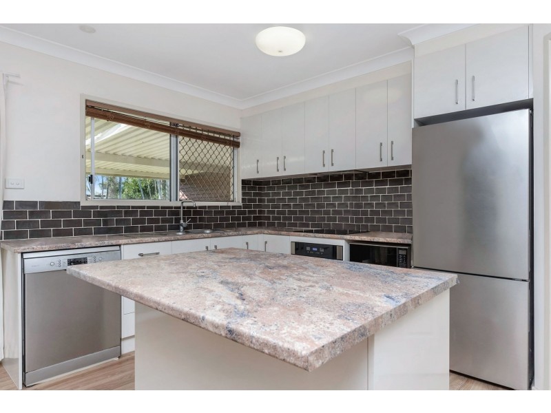 1 Eureka Cescent, Kirwan QLD 4817