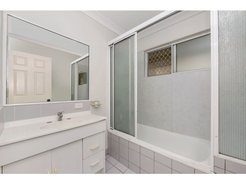 1 Eureka Cescent, Kirwan QLD 4817